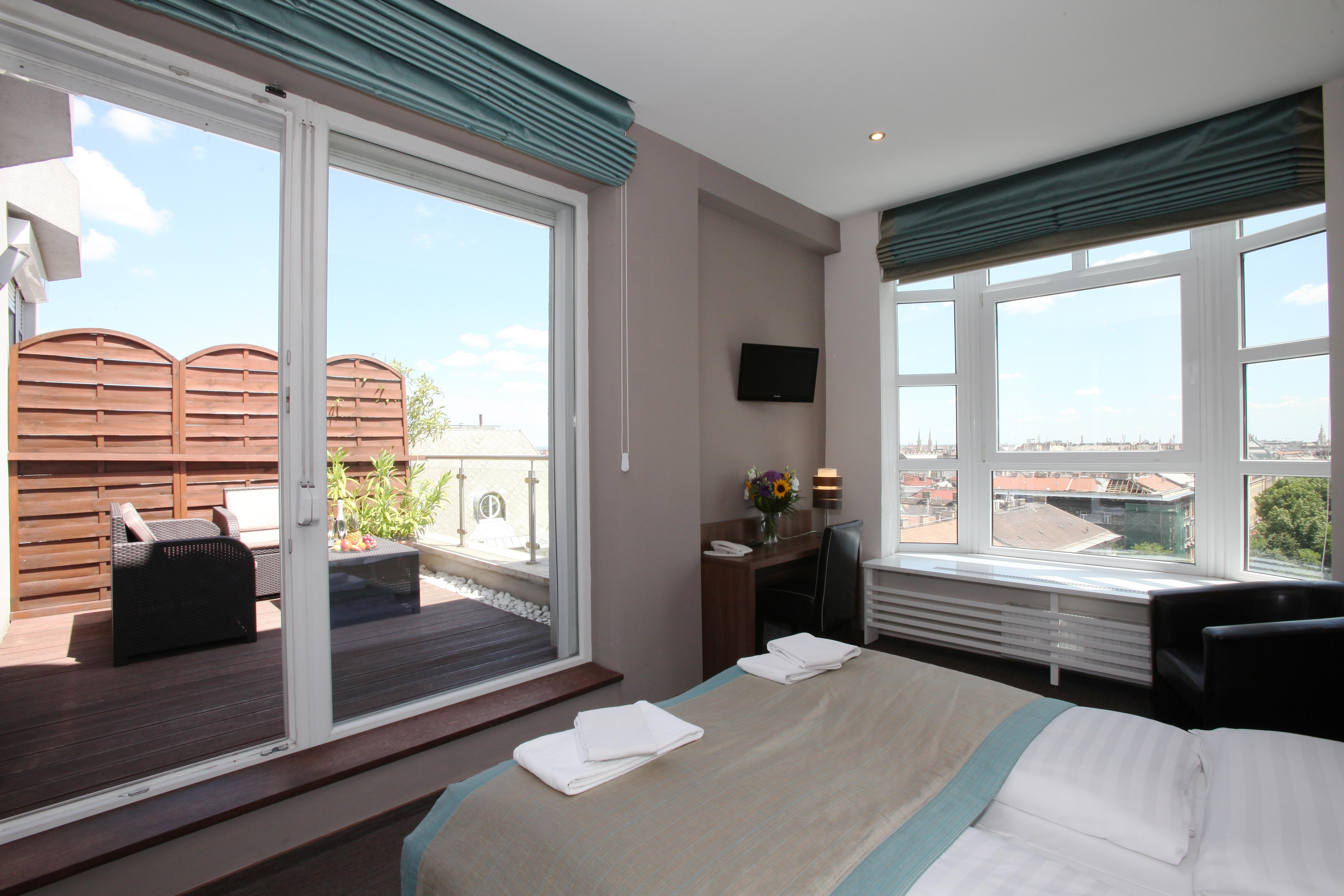 Medos Hotel Budapest Esterno foto