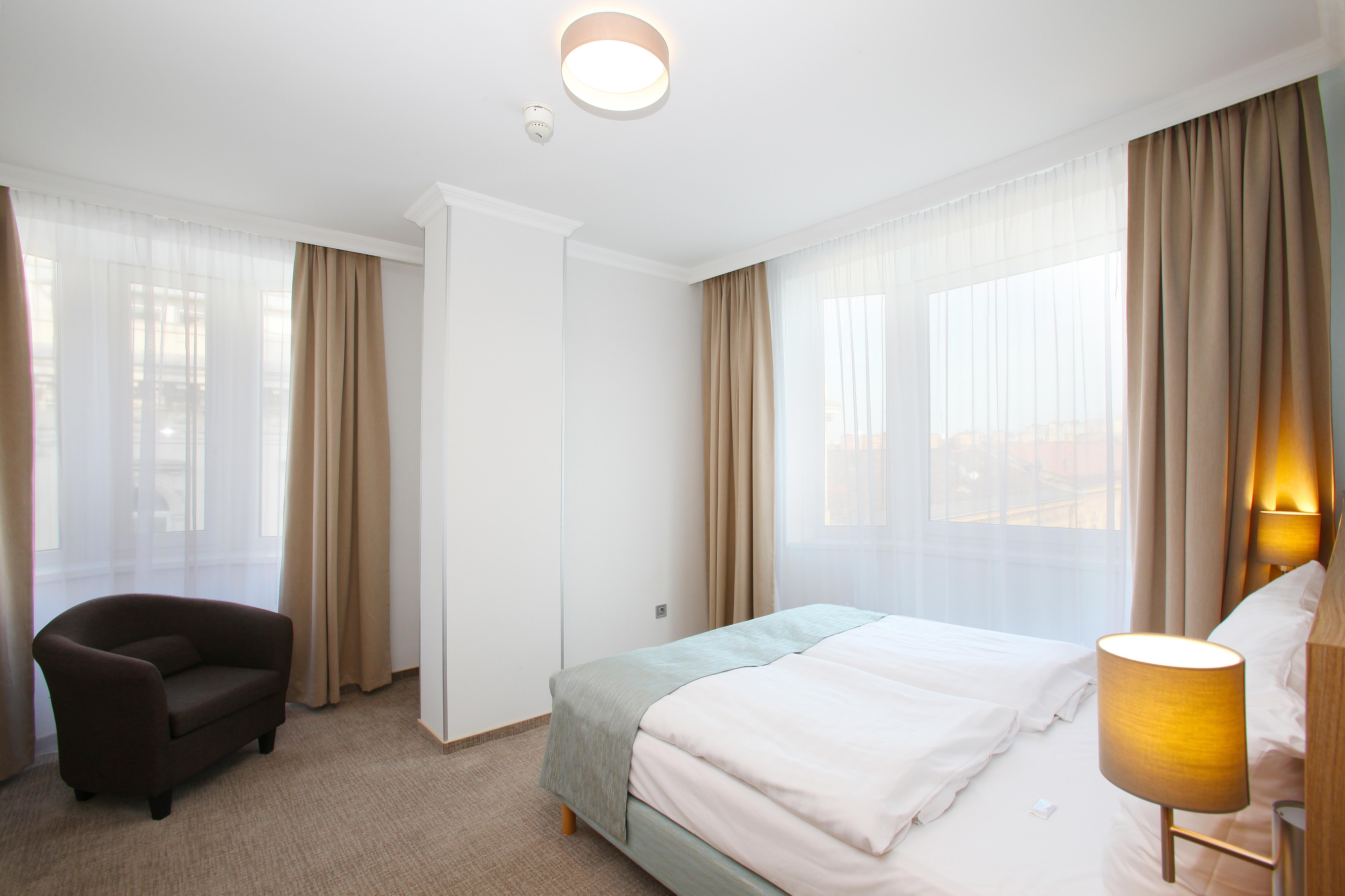 Medos Hotel Budapest Esterno foto