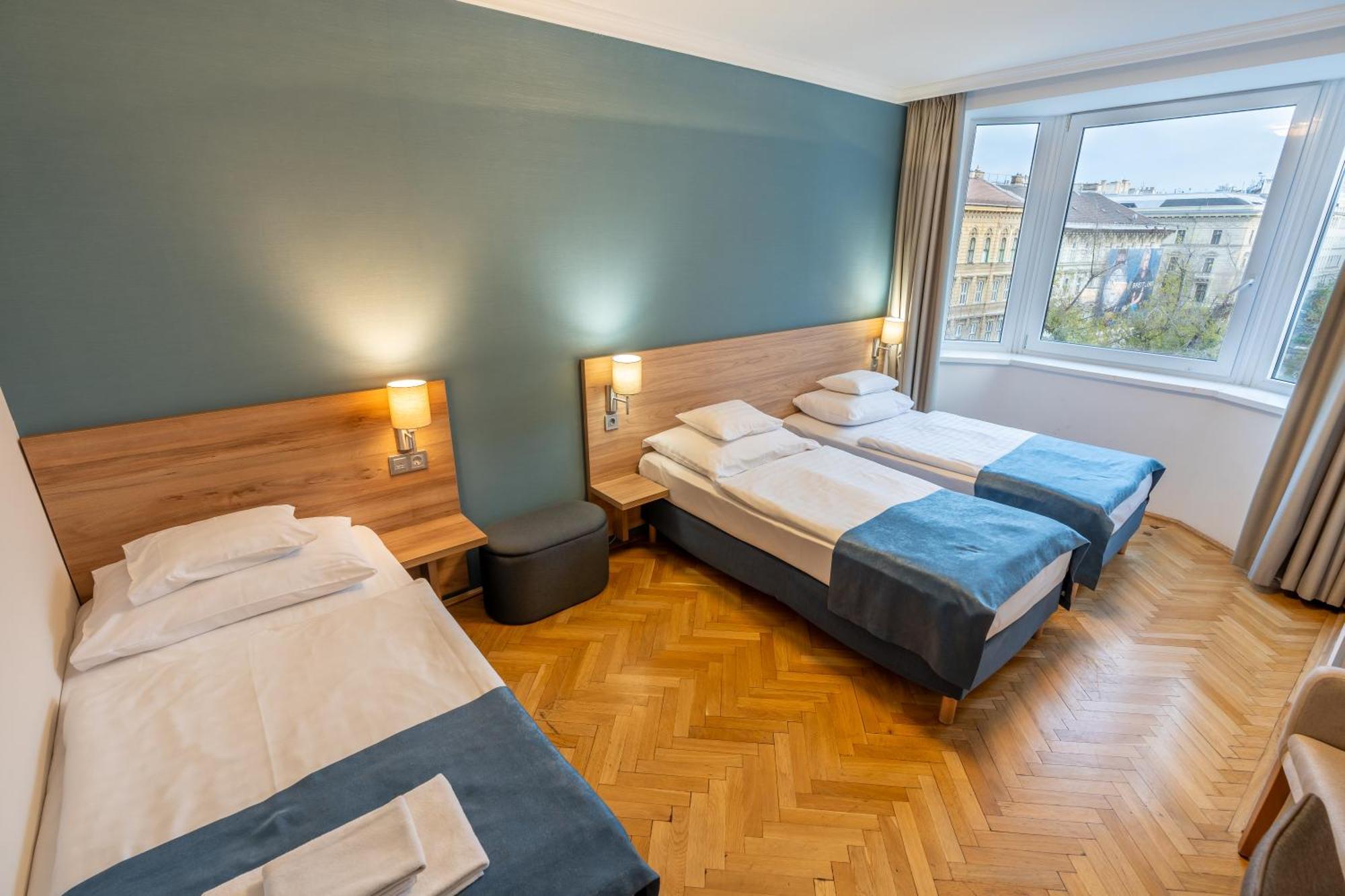 Medos Hotel Budapest Esterno foto
