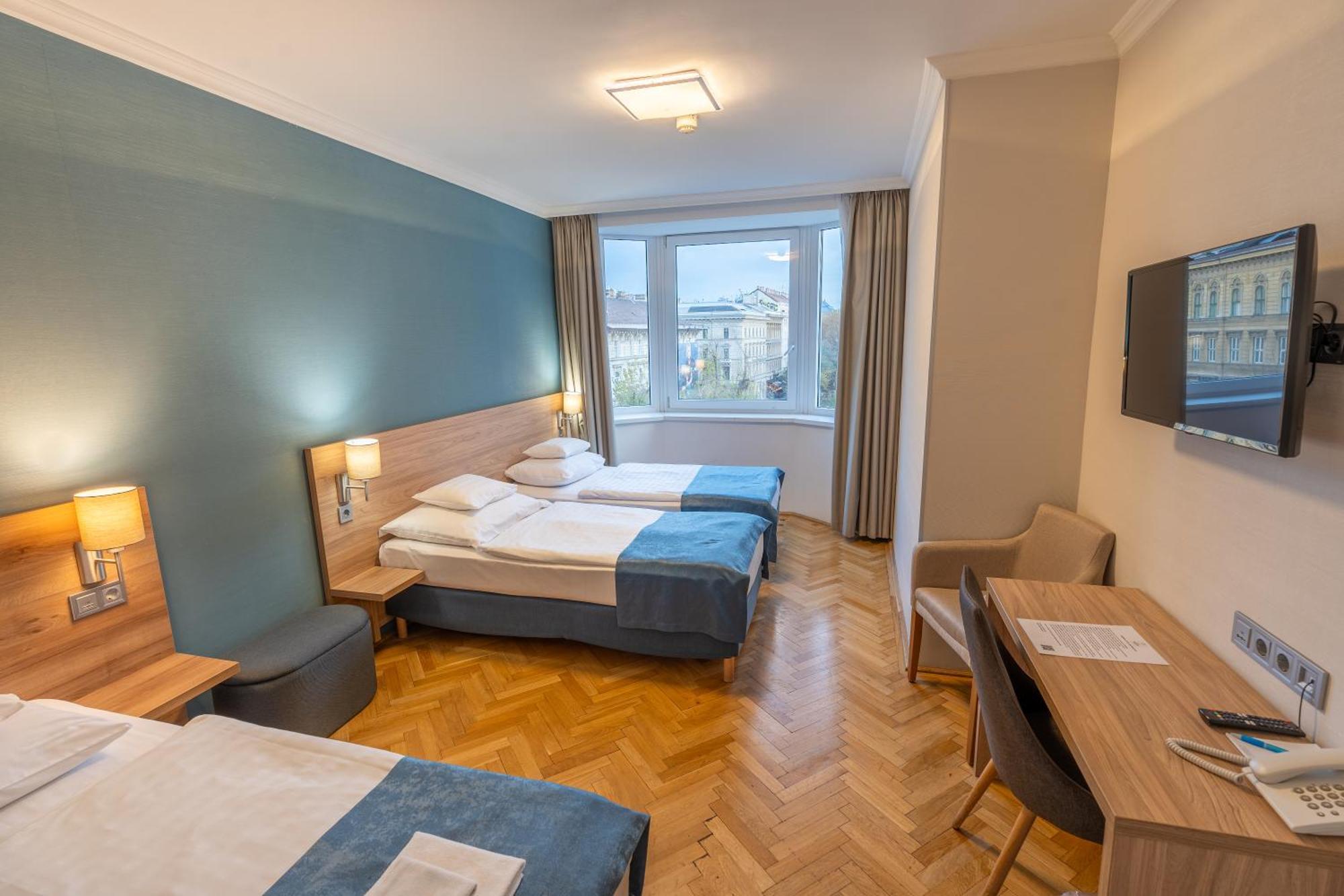 Medos Hotel Budapest Esterno foto