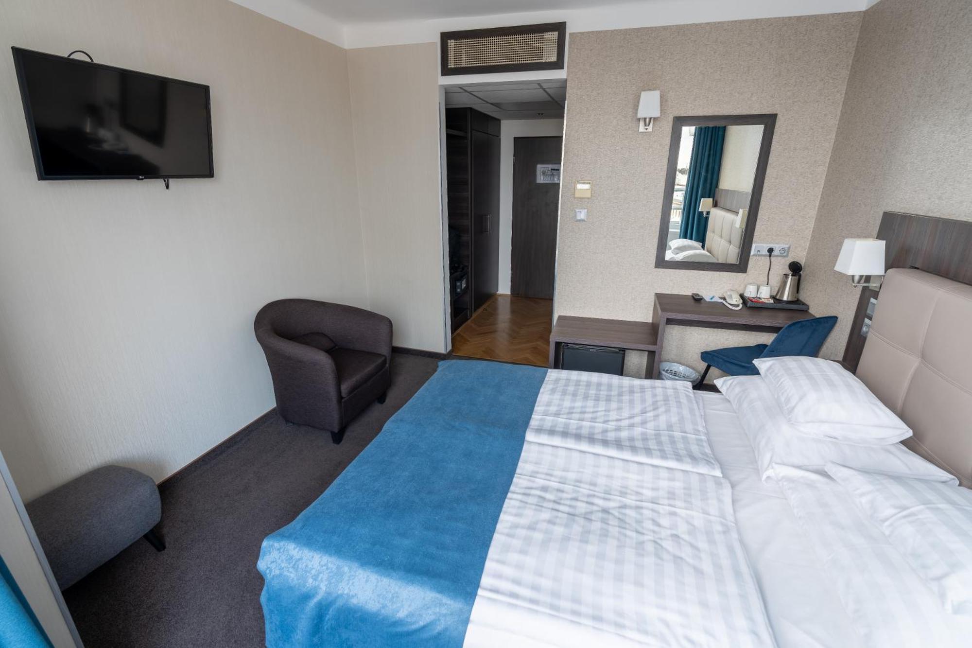 Medos Hotel Budapest Esterno foto