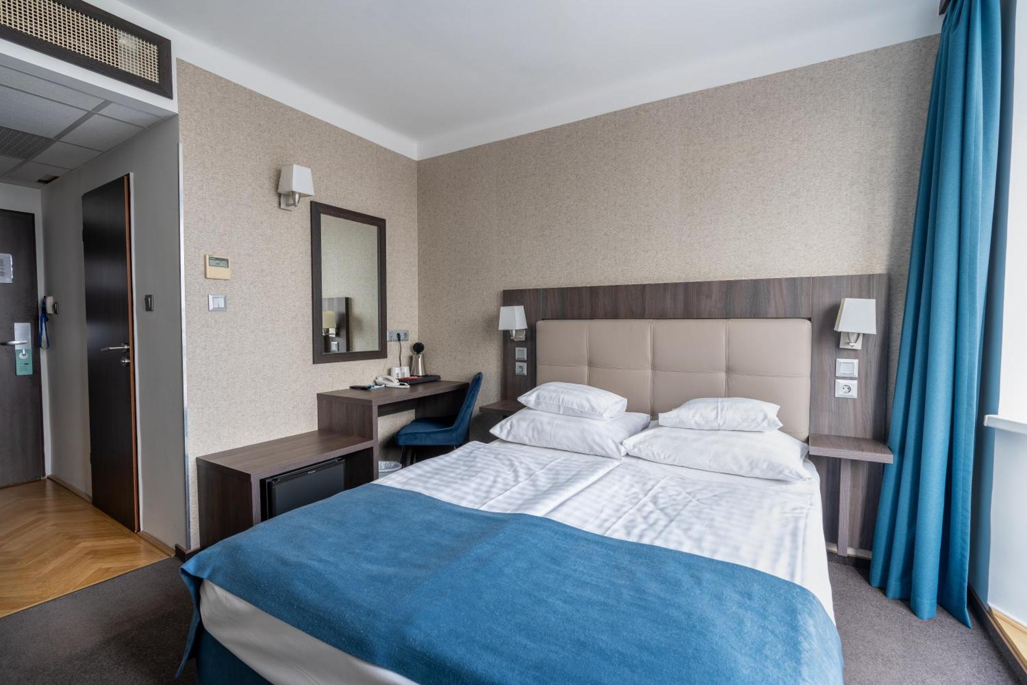 Medos Hotel Budapest Esterno foto