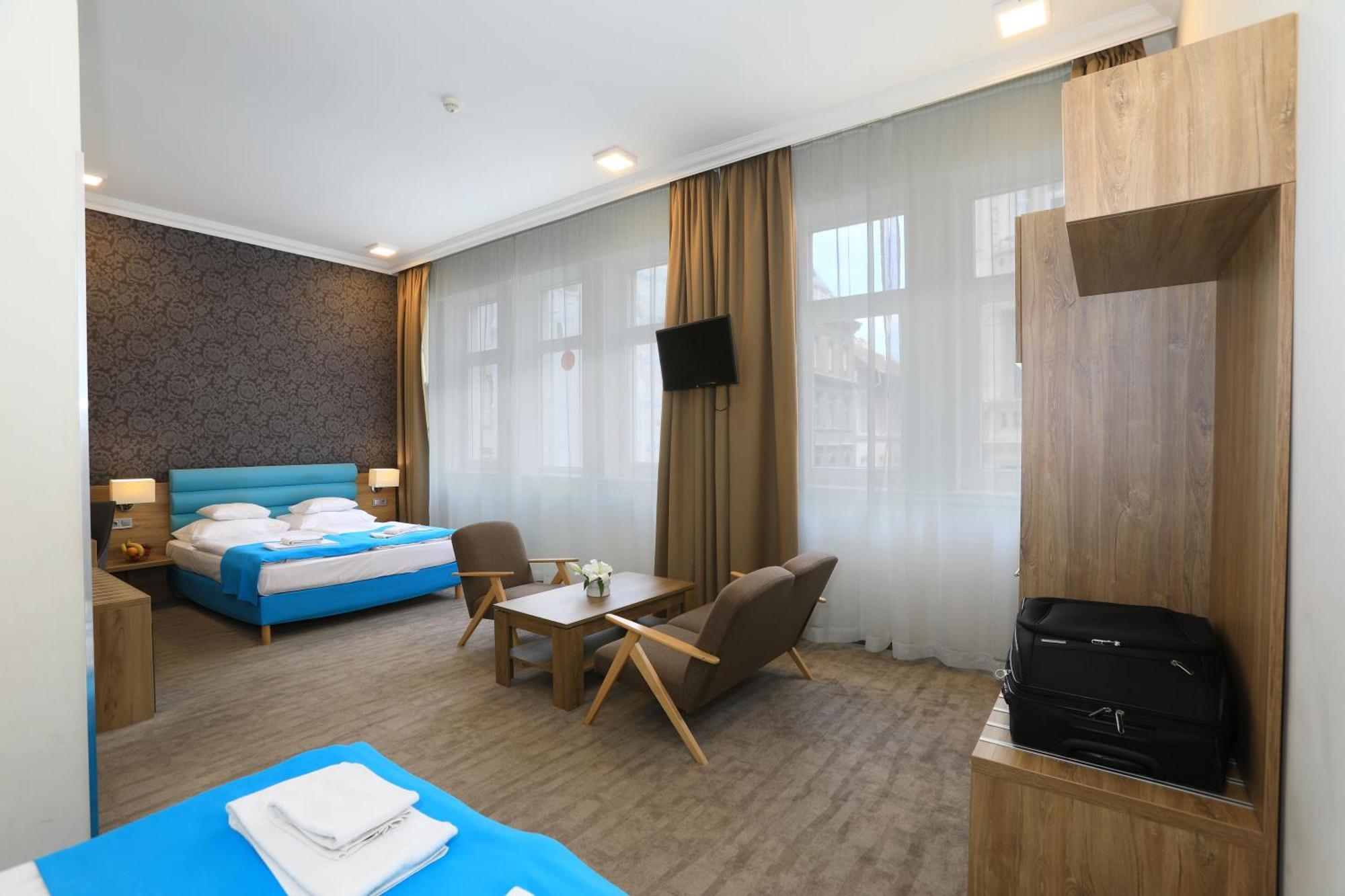 Medos Hotel Budapest Esterno foto